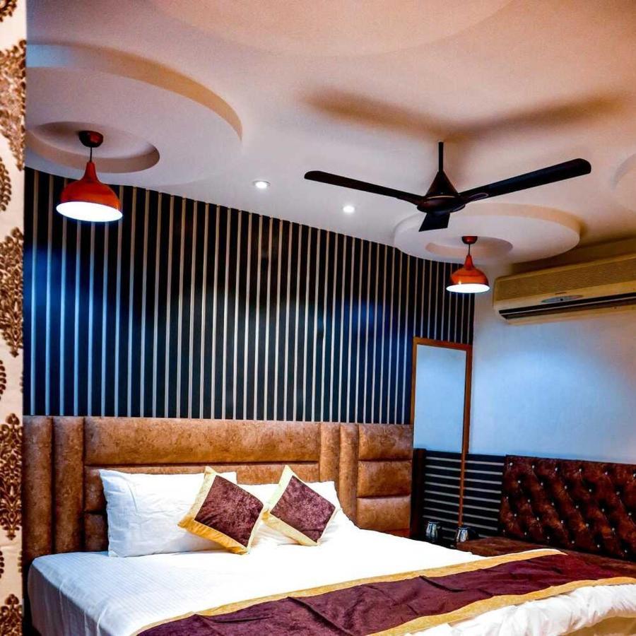 Hotel Joylife- Chottu Ram Chowk Rohtak Haryana Екстериор снимка